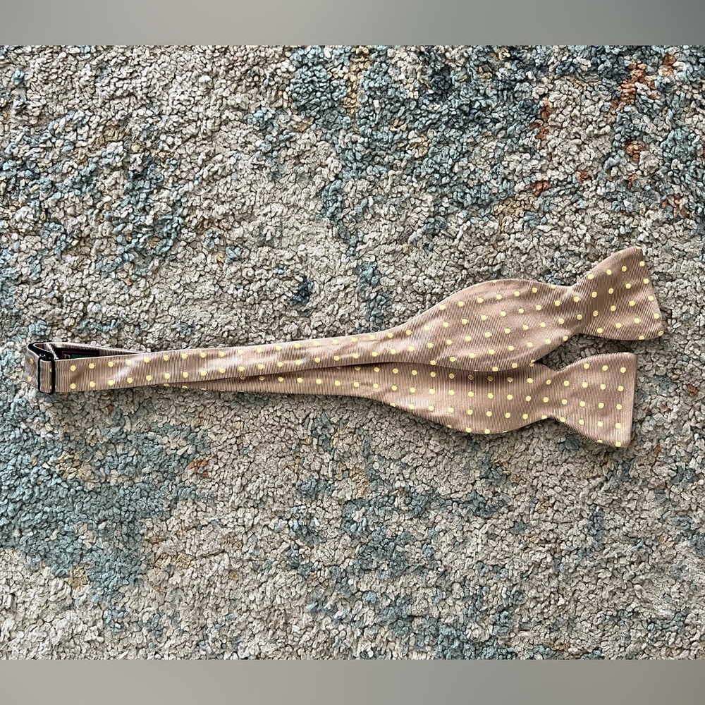 R. Hanauer Bow Tie. Khaki with Yellow Polka Dots.